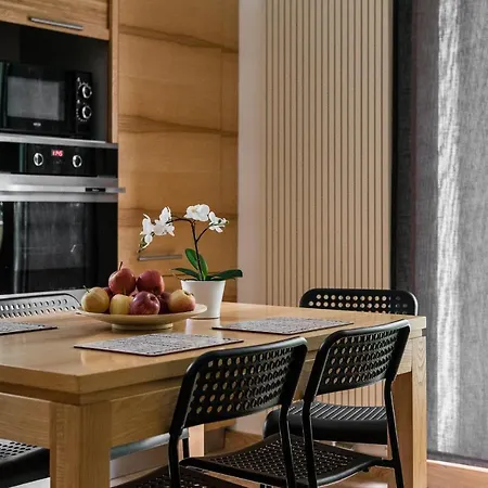 Apartman Sanhaus - Grand - Z Balkonem I Parkingiem 300 M Od Plazy Sopot